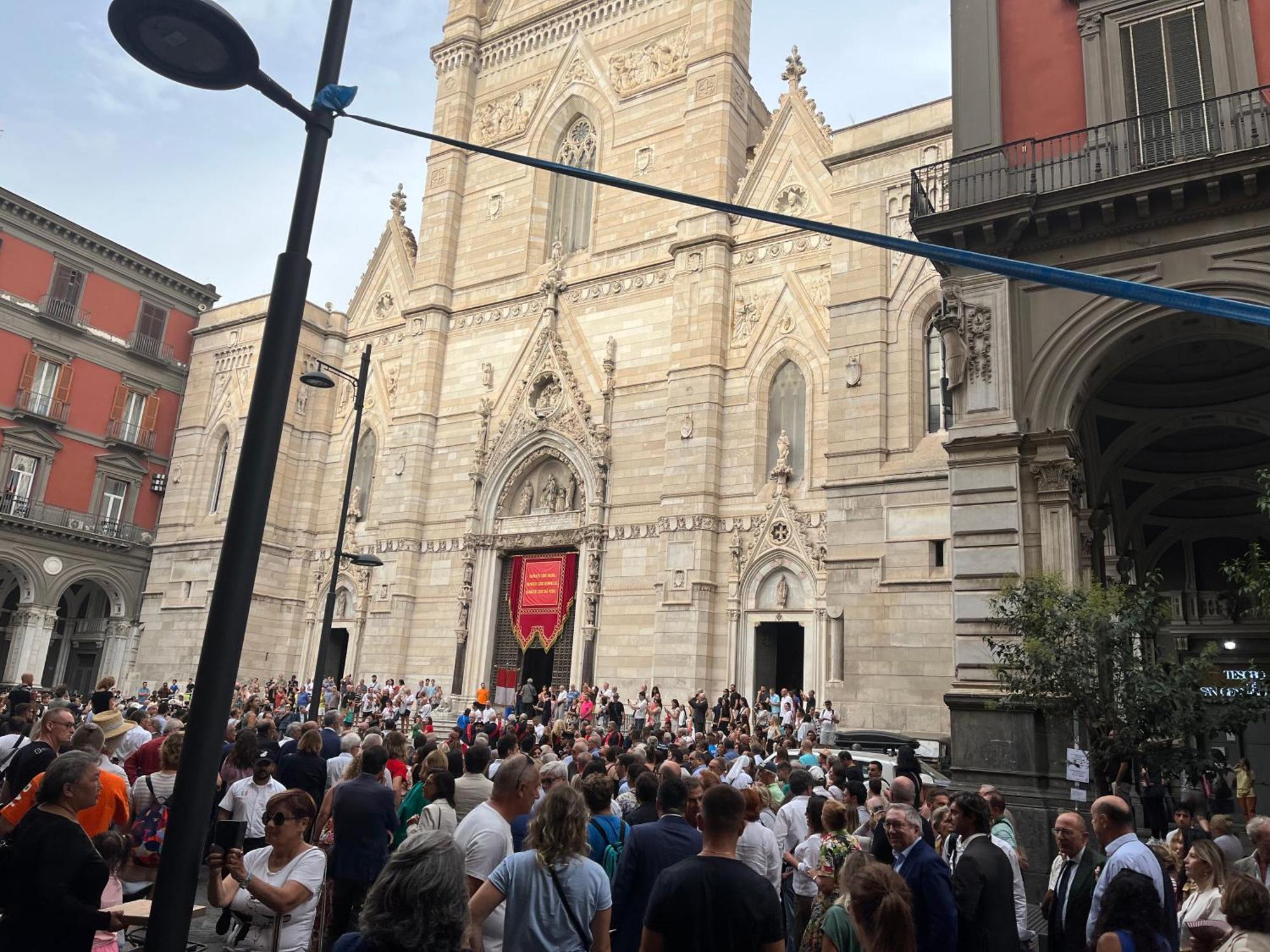 Duomo Miradois 152 Napoli Bed & Breakfast ภายนอก รูปภาพ