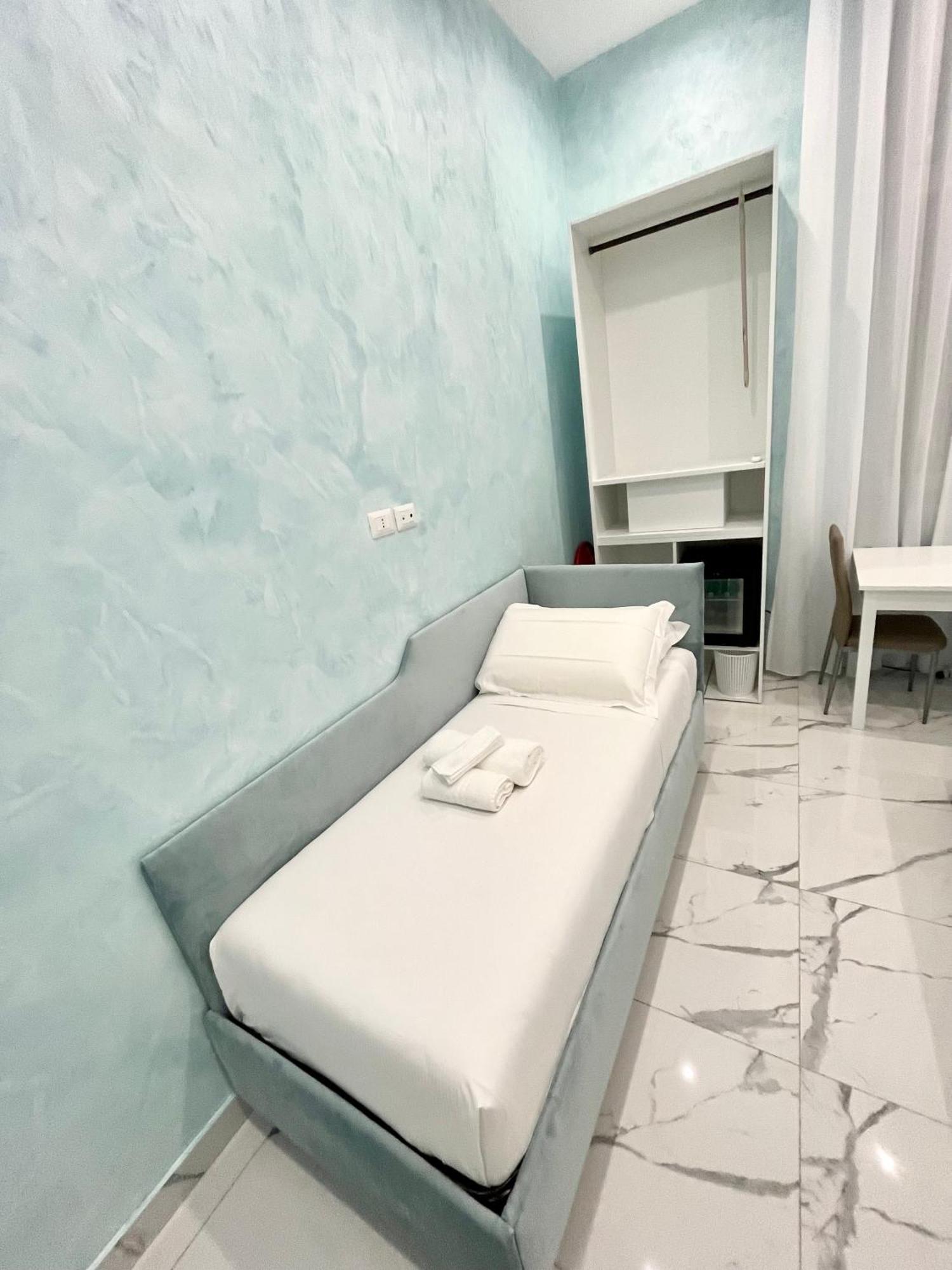 Duomo Miradois 152 Napoli Bed & Breakfast ภายนอก รูปภาพ