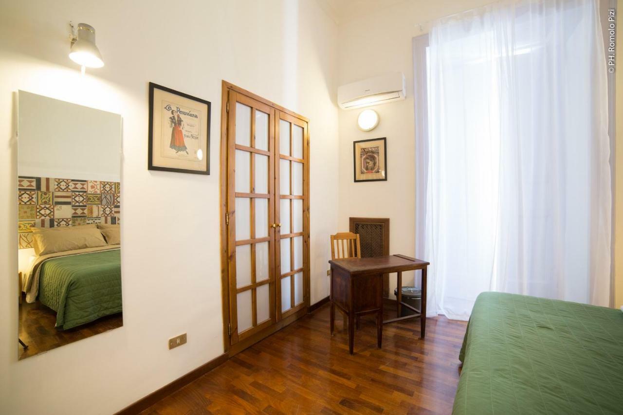 Duomo Miradois 152 Napoli Bed & Breakfast ภายนอก รูปภาพ