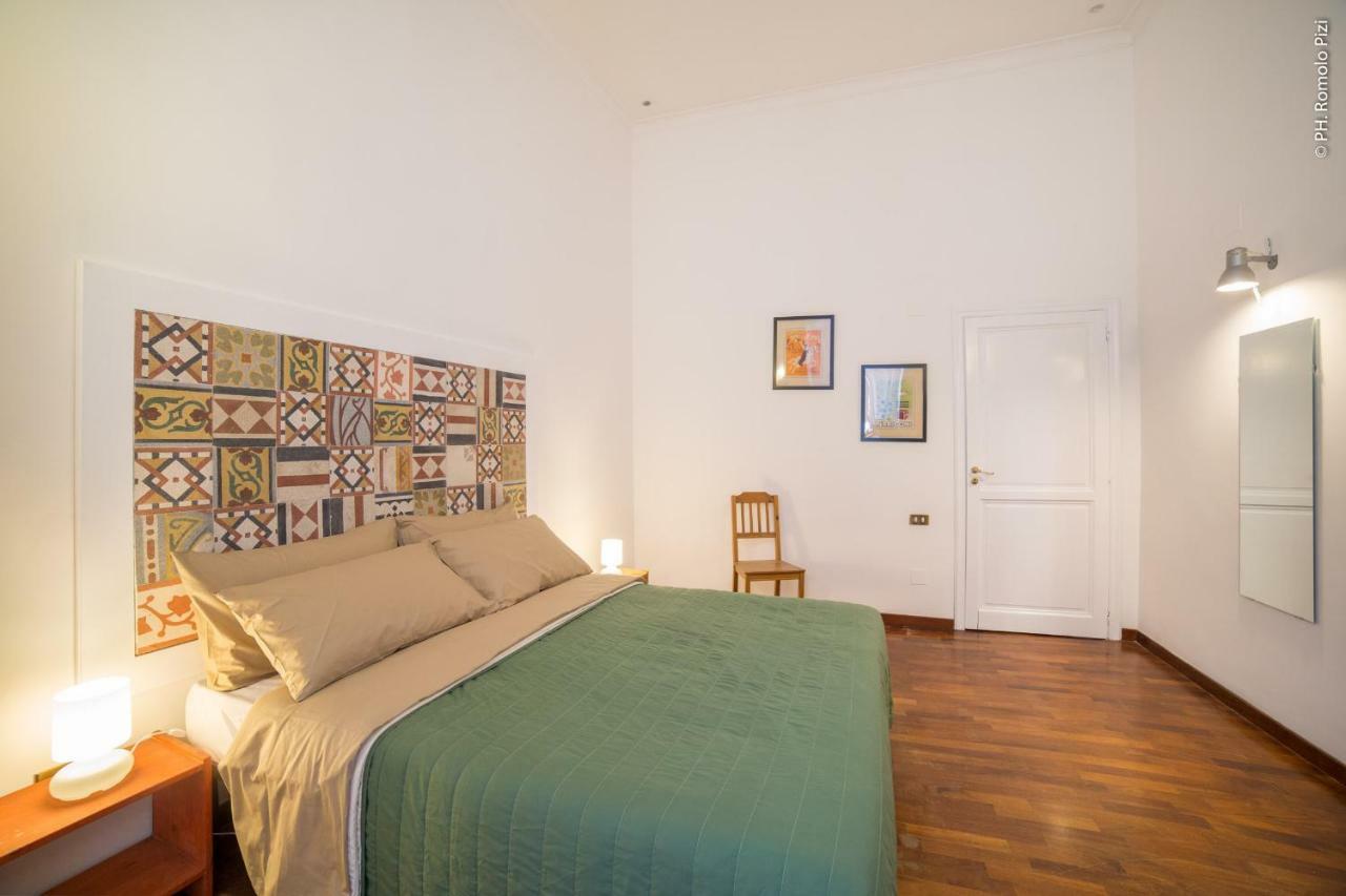Duomo Miradois 152 Napoli Bed & Breakfast ภายนอก รูปภาพ